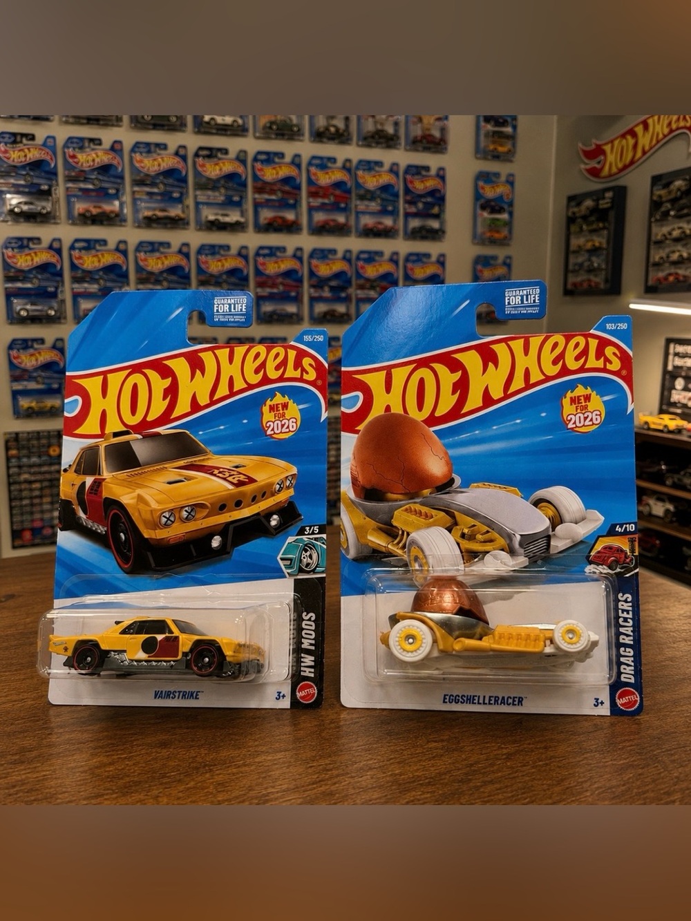 HOT WHEELS 2026 LOT OF 2 - VAIRSTRIKE &  EGGSHELLERACER